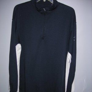 SOLD.....Men's MIZUNO long sleeve black shirt w/lt gray inset down sides, Sz. XL